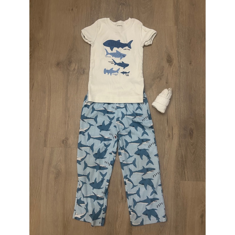 Old Navy Boys Shark Pajama Set Size 4T Snug Fit Short Sleeve Cotton